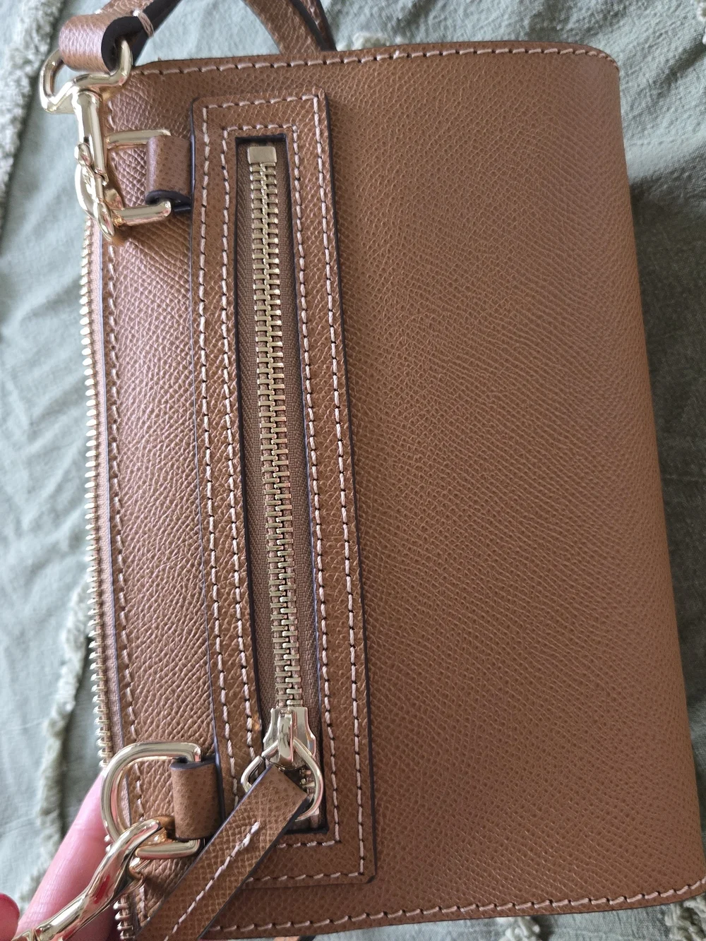 Dooney & Bourke Alpine Janine 20